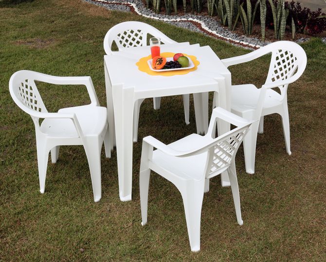 Conjunto 4 Cadeiras Atalaia e 1 mesa Tambaú Branca Tramontina